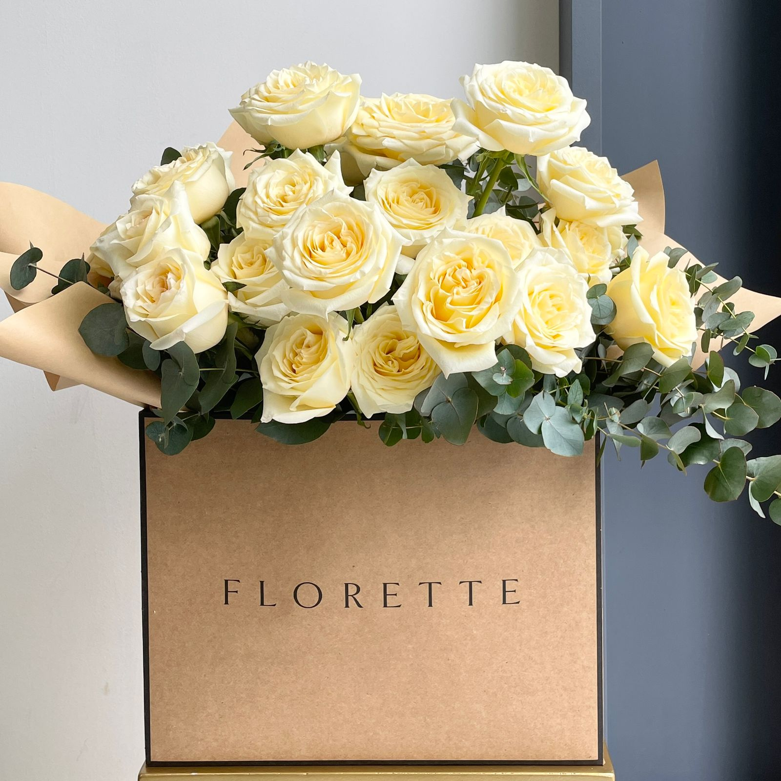 Roses florist hot sale