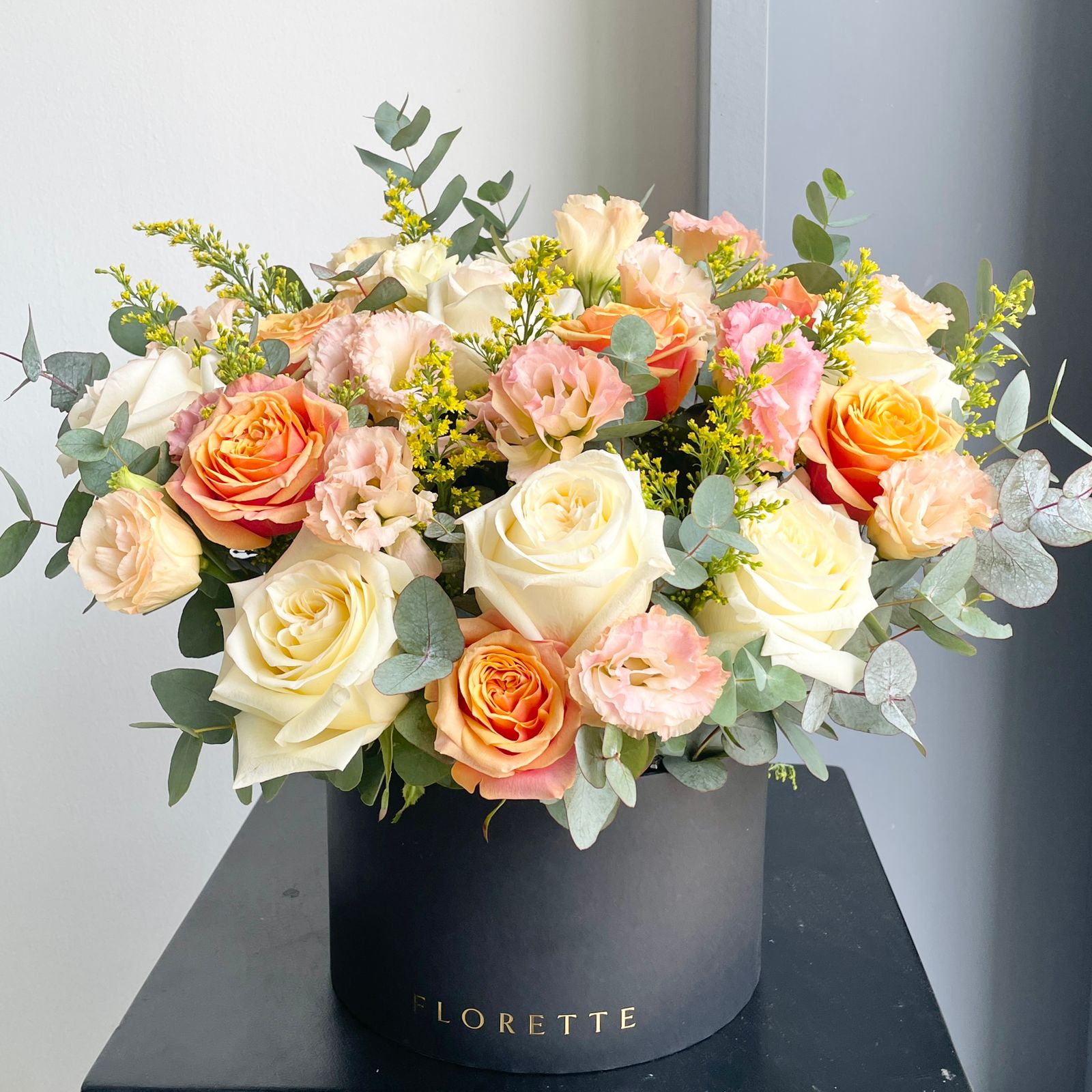 Florette_Flower_Gift_Box_Arrangement-Tahiti-12-07-2025