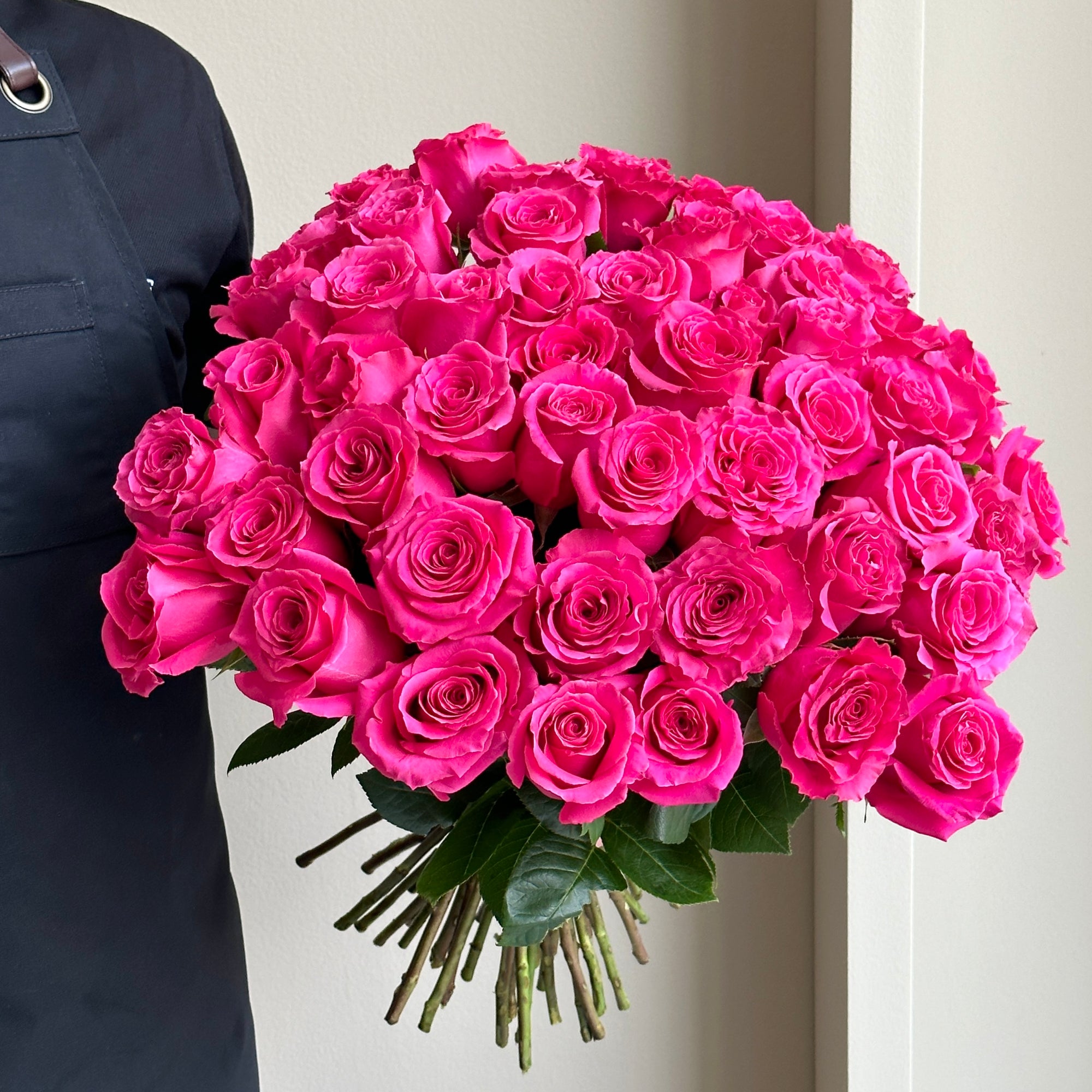 Roses - Full Monty Hot Pink (50 stems)
