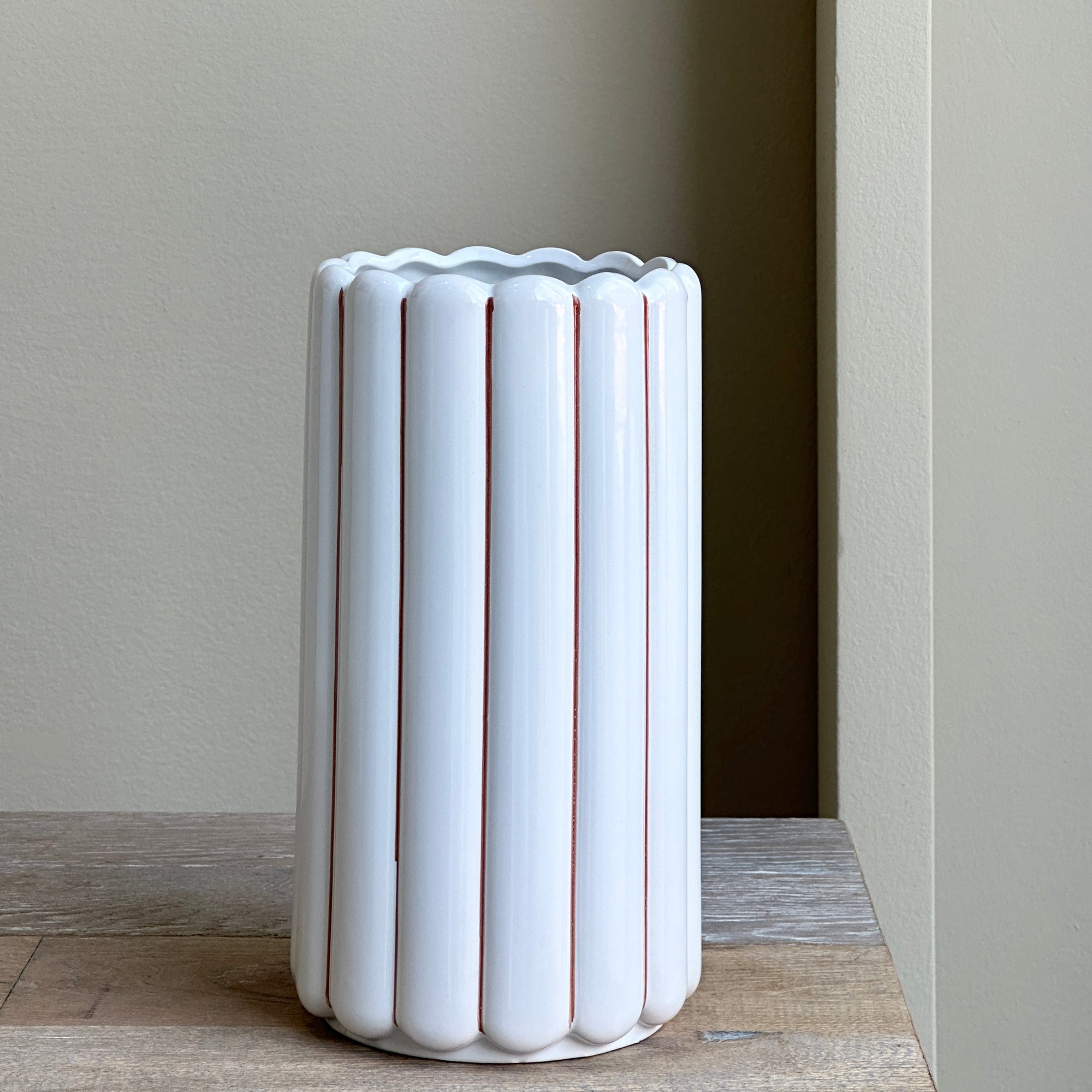 Flower Vase (white with sandy stripe lines)