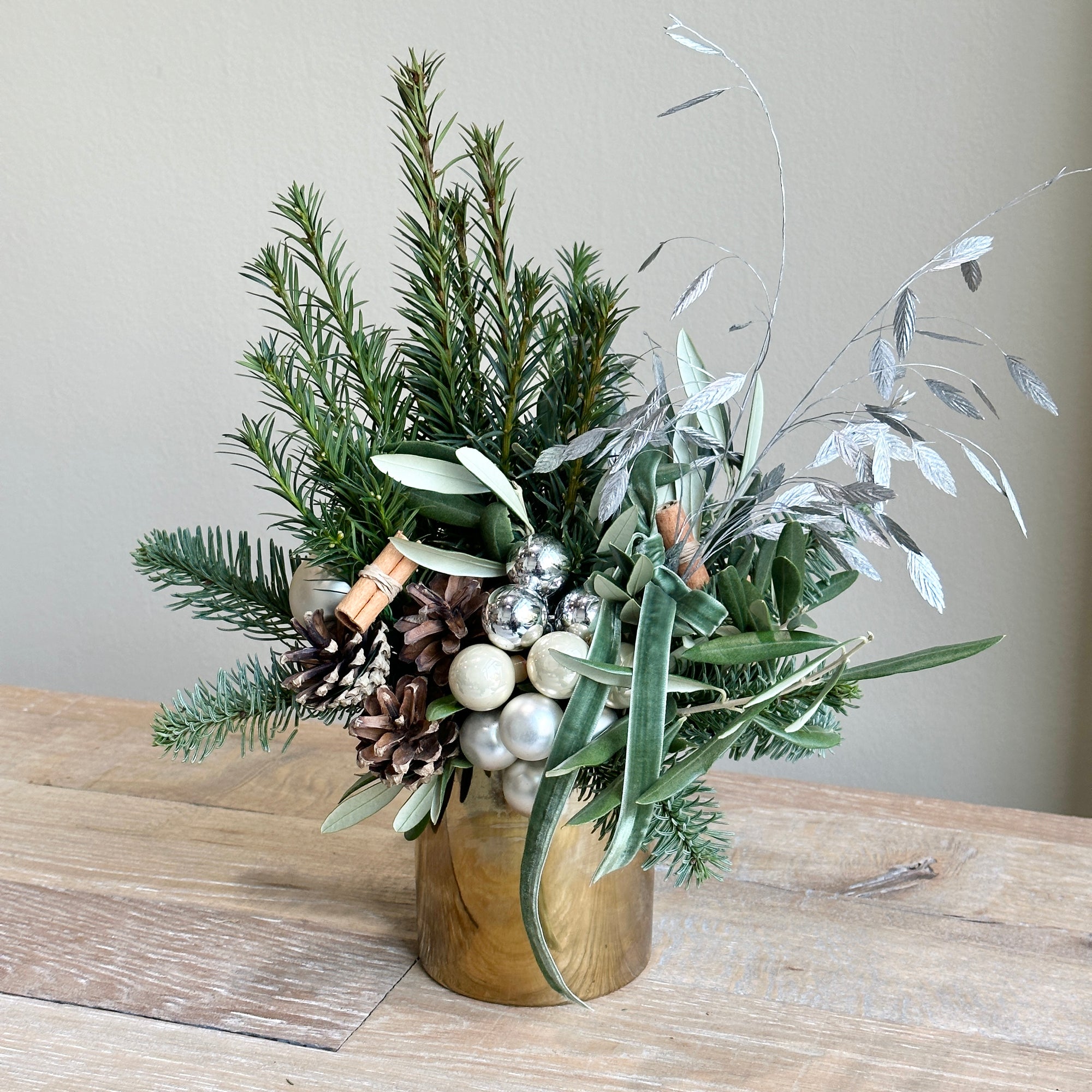 Sapporo - Mini Festive Winter Pot