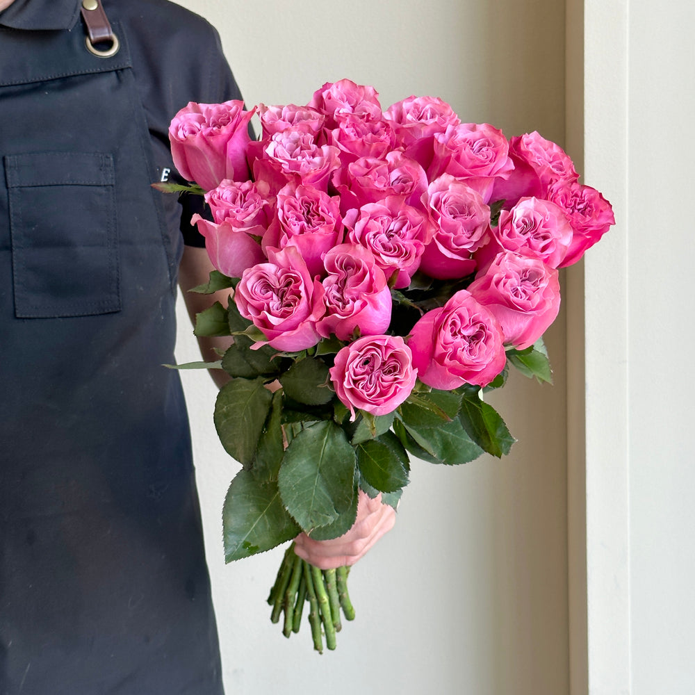 Roses - Country Blues Purple (20 stems)