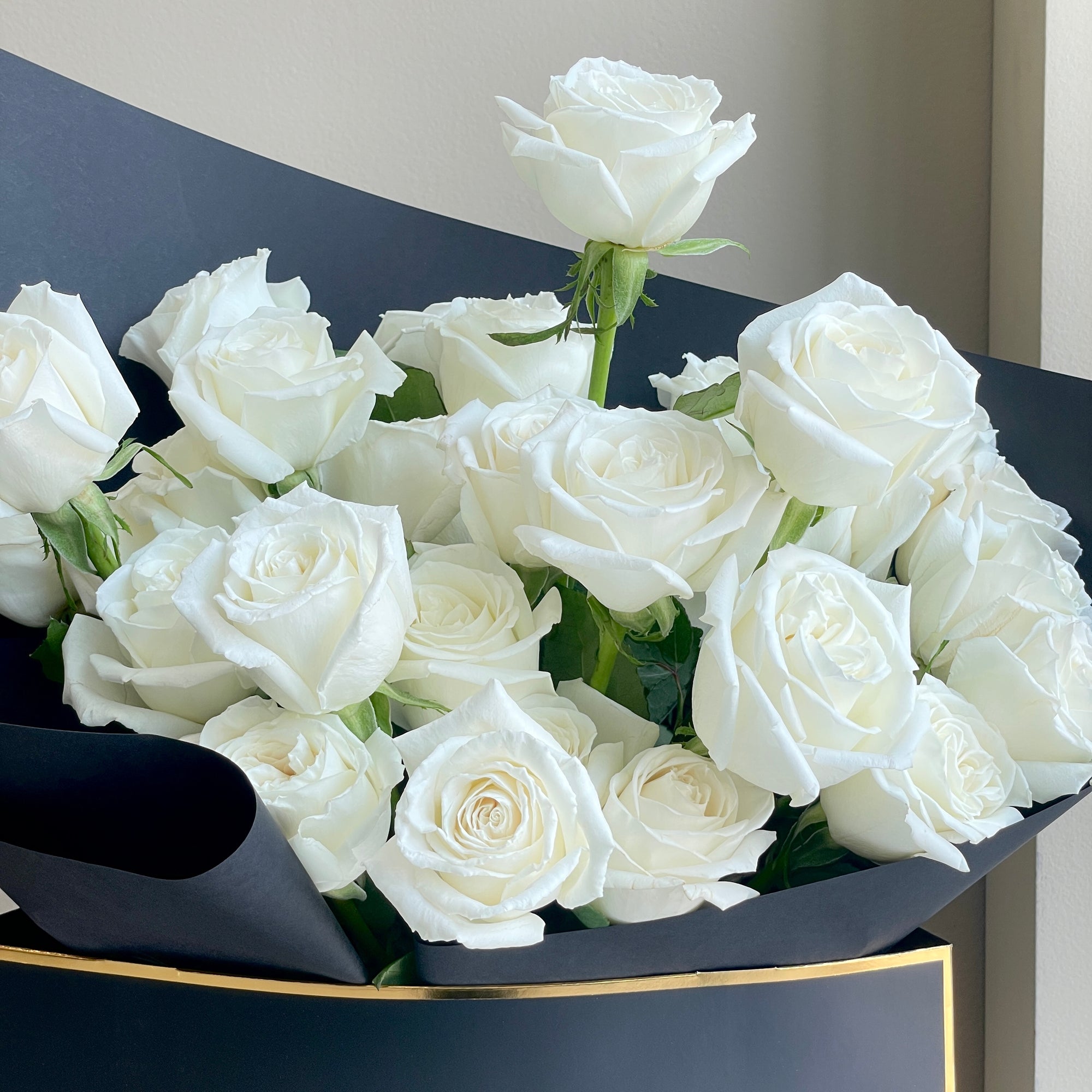 Beluga White Roses (31 stems) - Florette Gift Bag