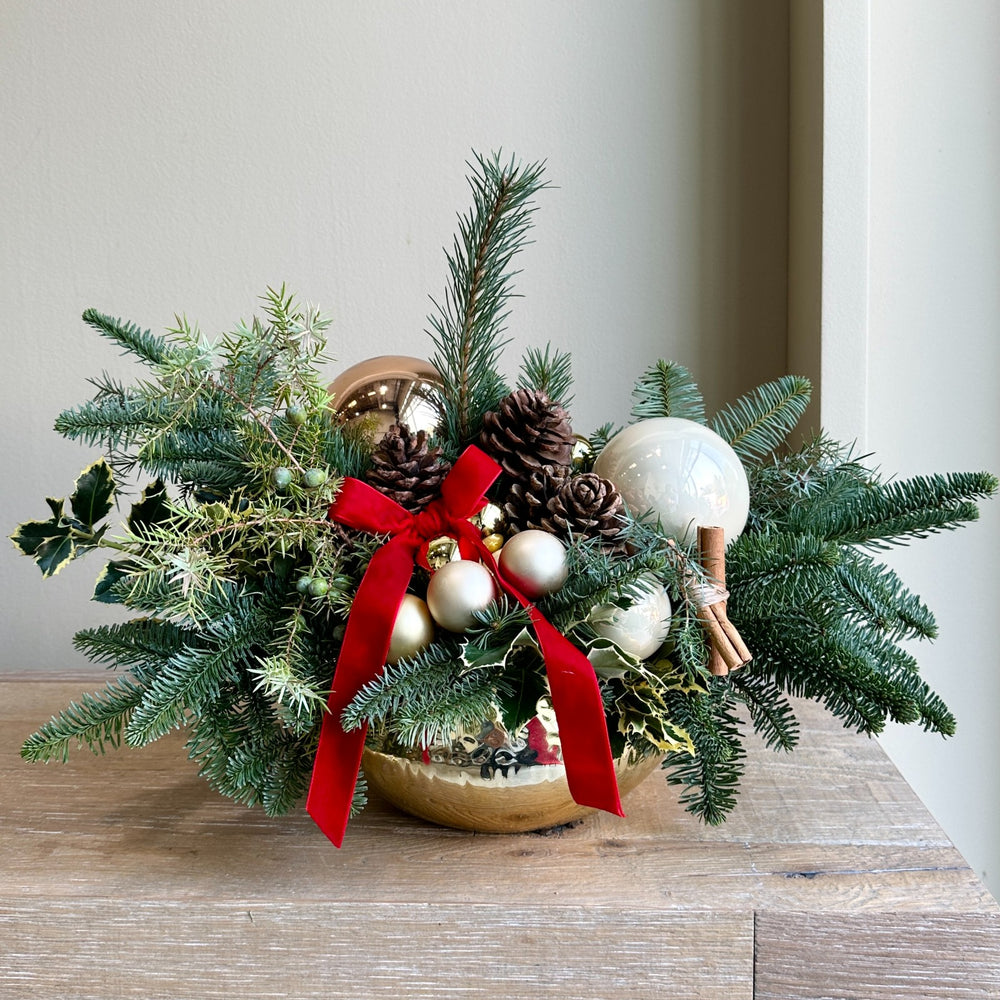 Hammond - Festive Centerpiece