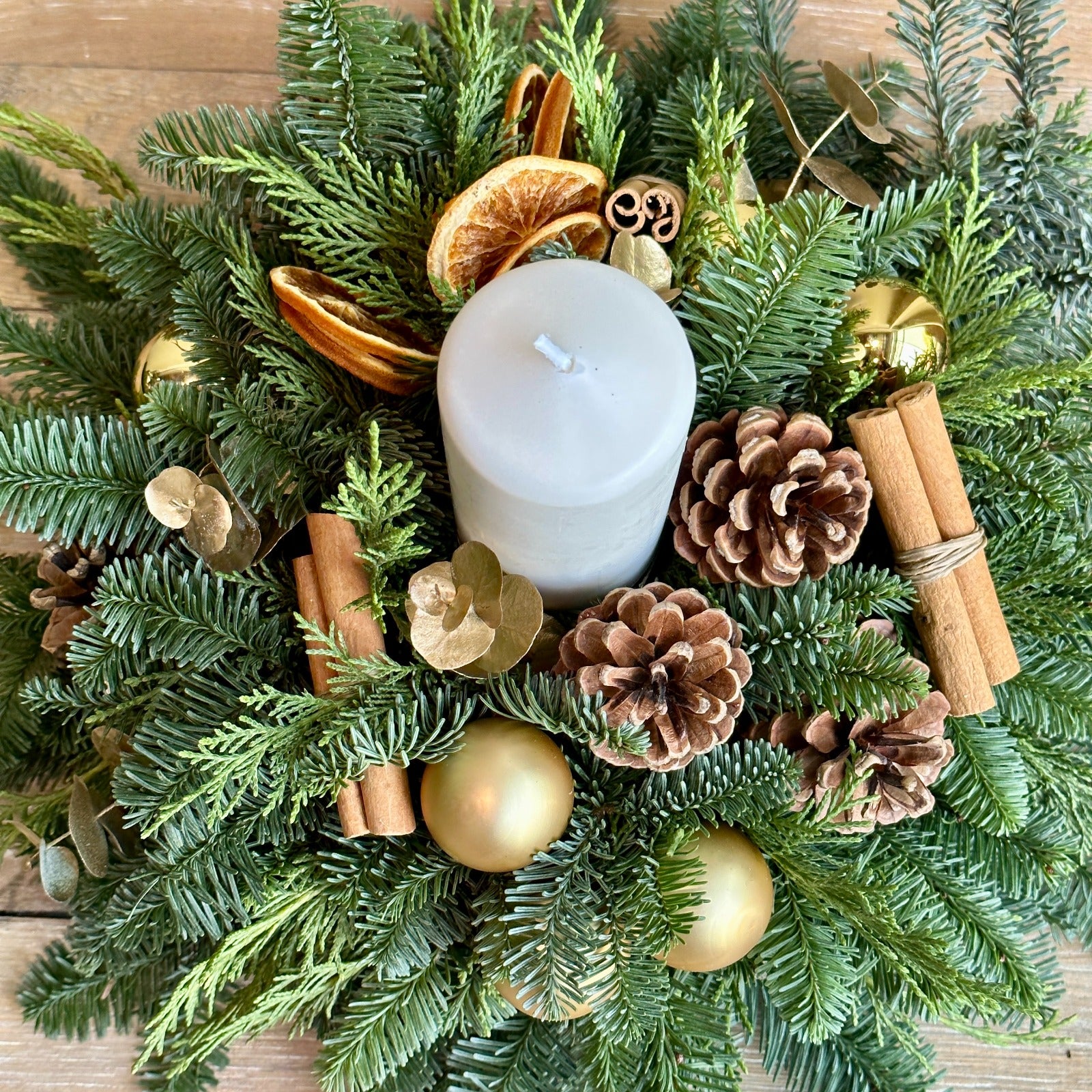 Pontevedra - Candle Festive Centerpiece