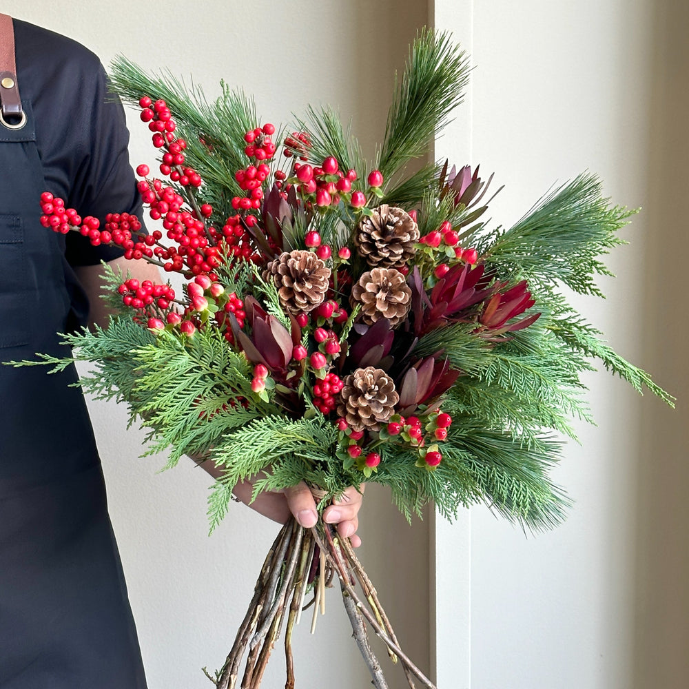 Festive Foliage Mix - Santa's Surprise