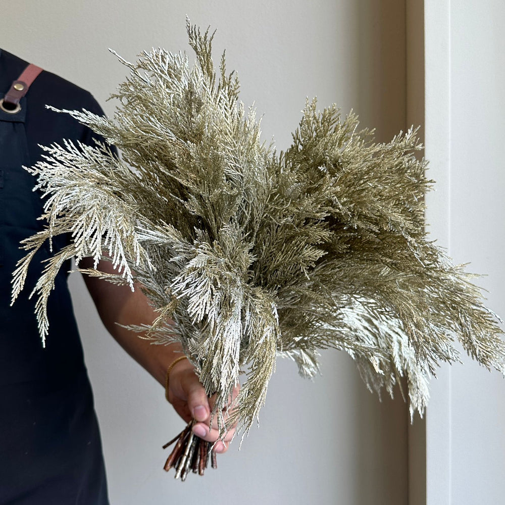 Conifer - Painted Metallic Platinum (20 Stem)