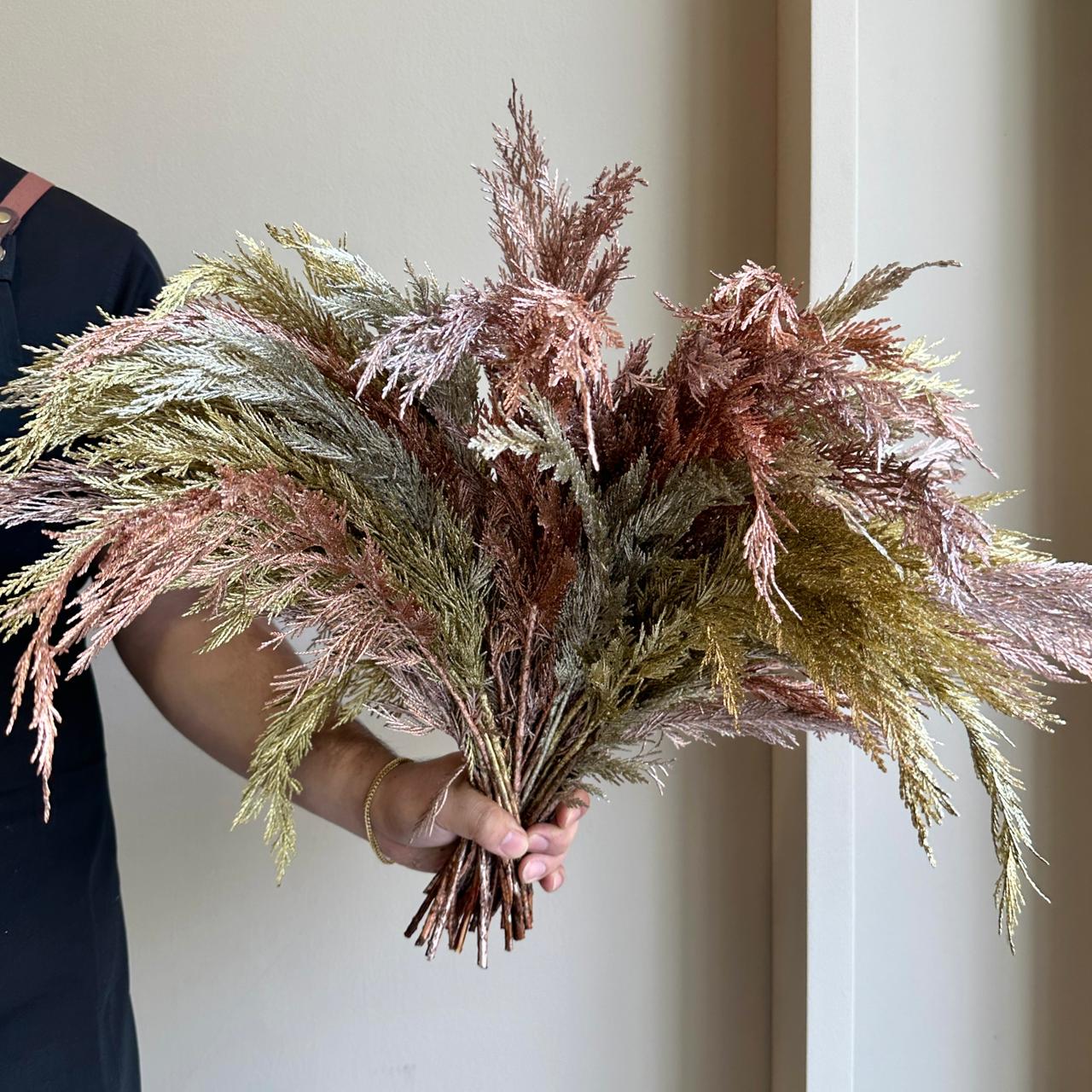 Conifer - Painted Metallic Mix (30 Stem)