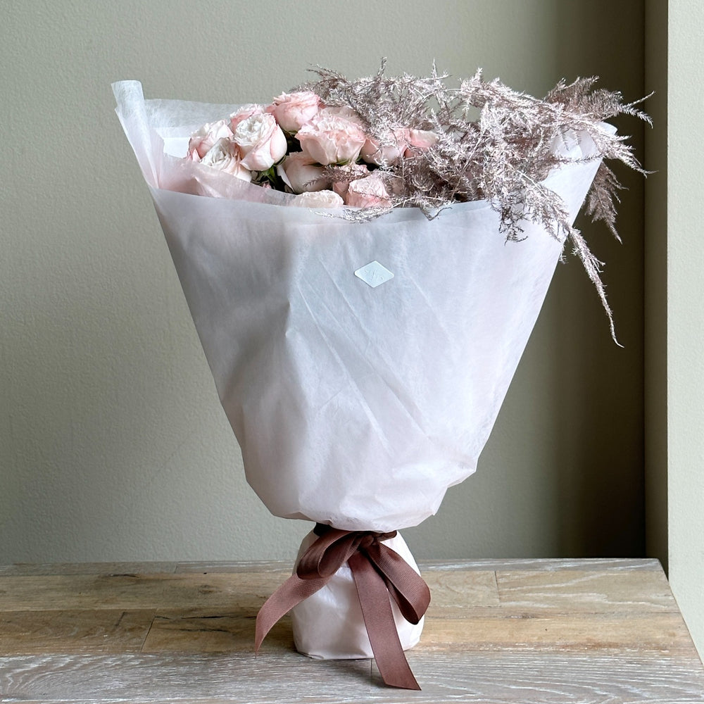 Spray Rose - Frosted Rose Noël