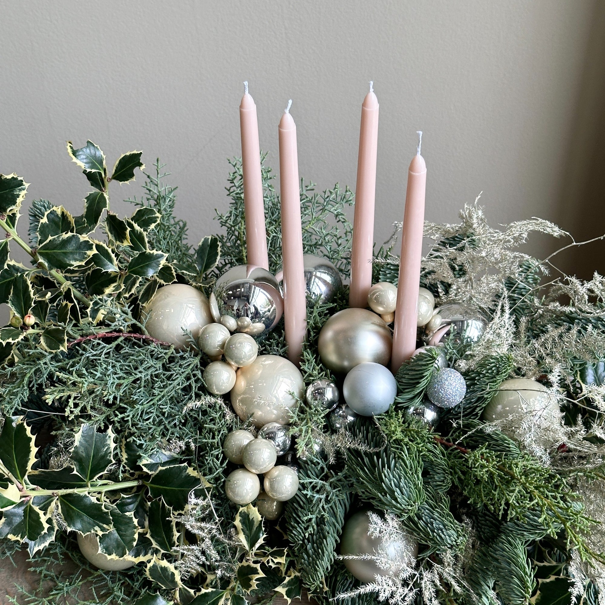 Seoul - Candle Festive Centerpiece