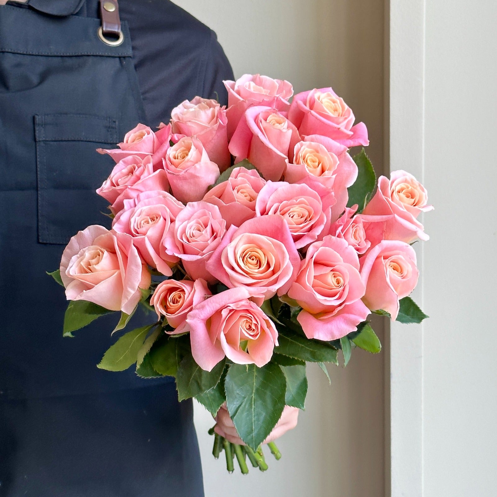 Roses - Miss Piggy Pink