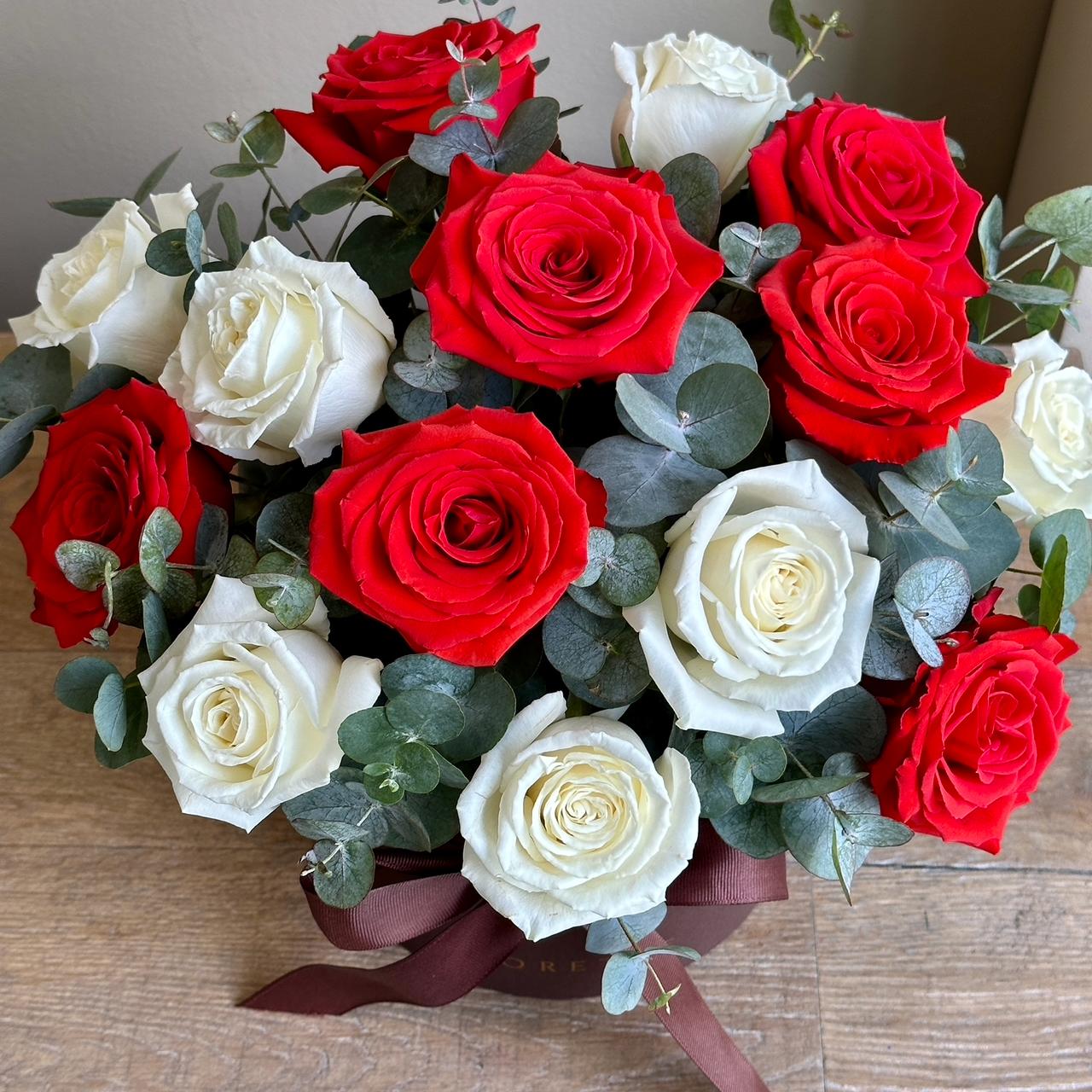 Sharjah - Small Box Arrangement