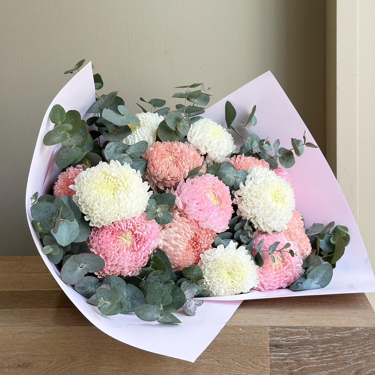 Osaka - Simple Bouquet Wrapped