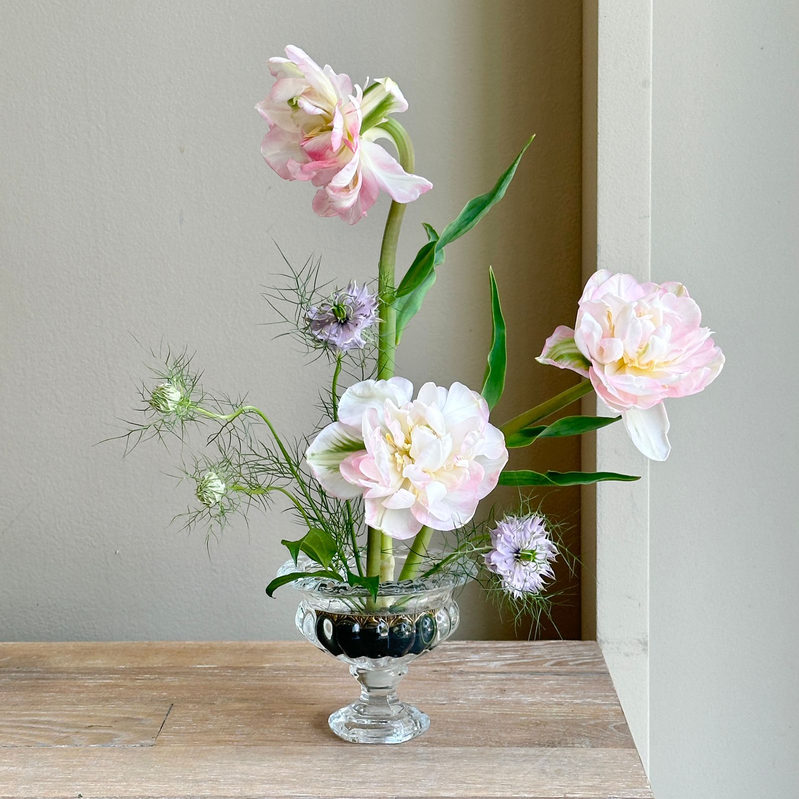 Ikebana Set - Pedestal Clear Vase