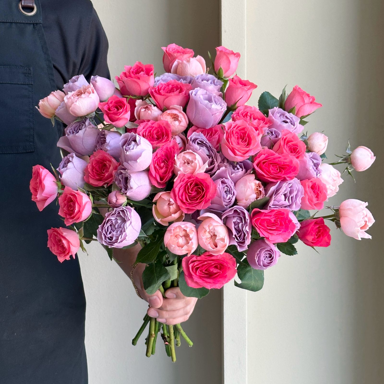 Spray Roses - Rosé Lavender Garden Mix (18 Stems)