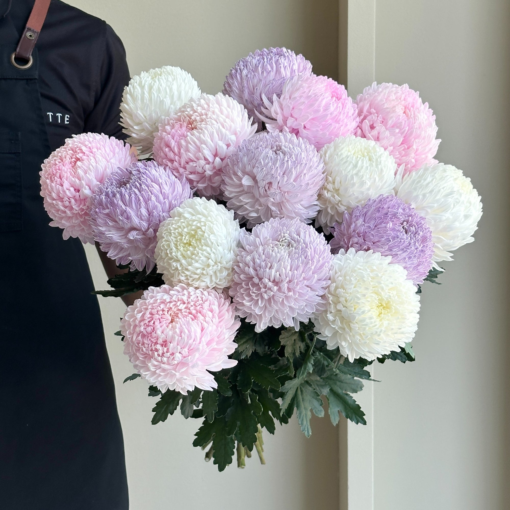 Chrysanthemum Peony - Sweet Pea Mix (15 Stem)
