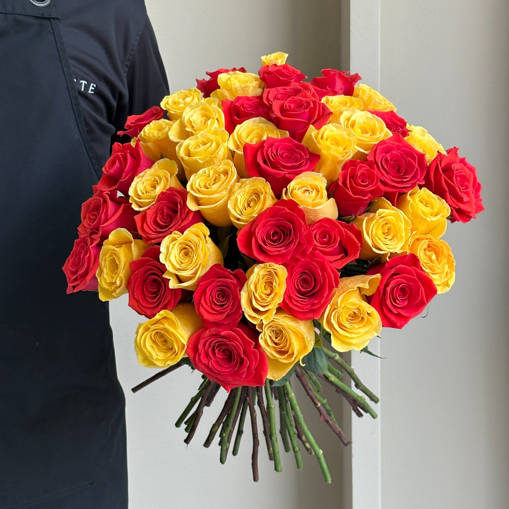Roses - Red & Yellow Mix (50 Stems)