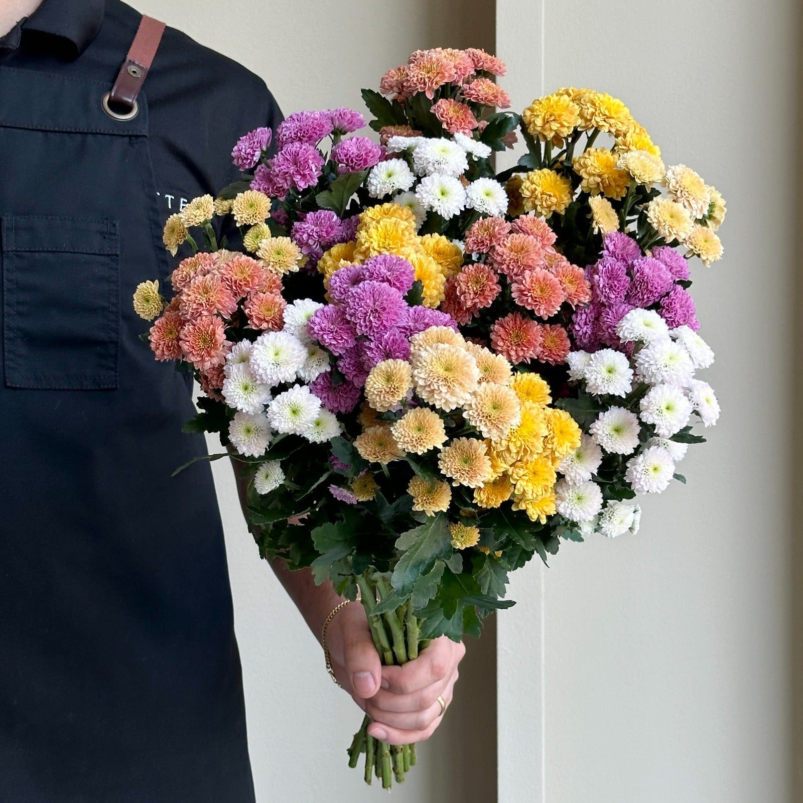 Chrysanthemum - Santini Rainbow Mix (15 Stem)