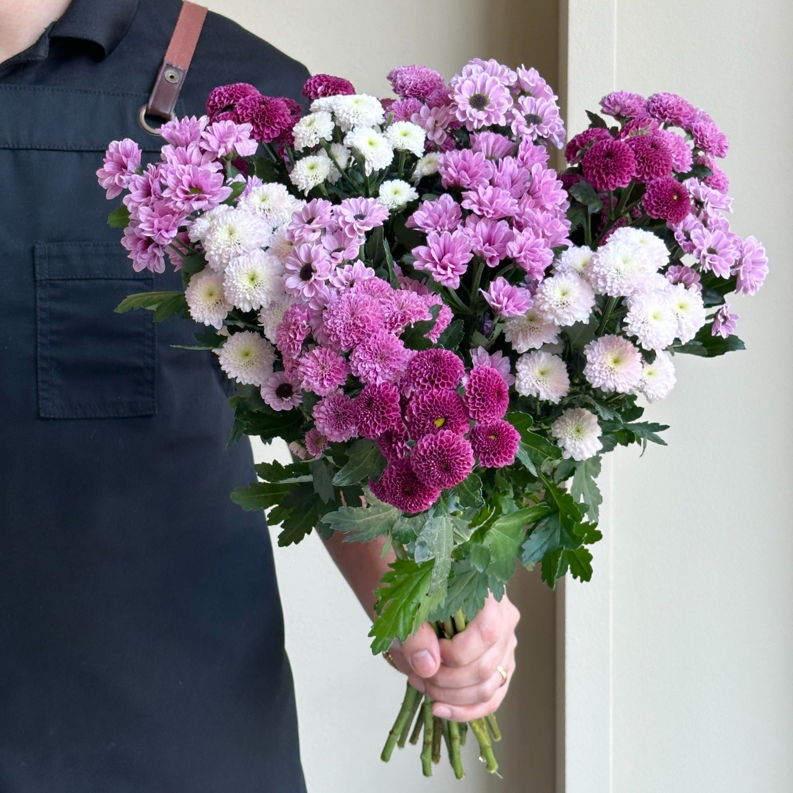 Chrysanthemum - Santini Magenta Purple Mix (15 Stem)