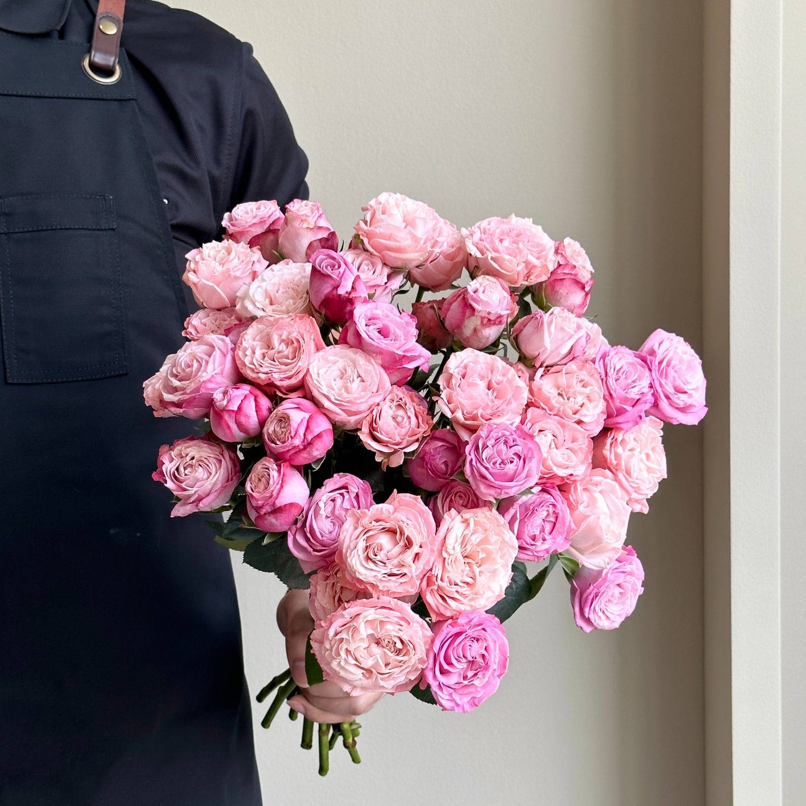 Spray Roses - Pink Reverie Mix