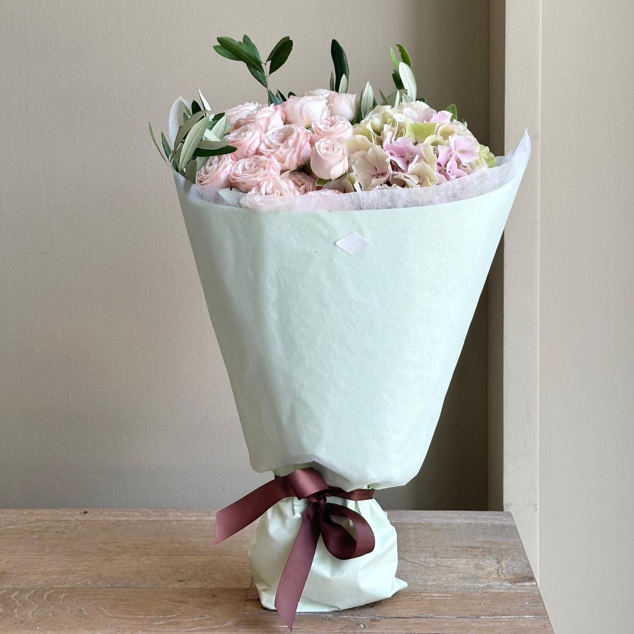 Siena - Posy Bouquet