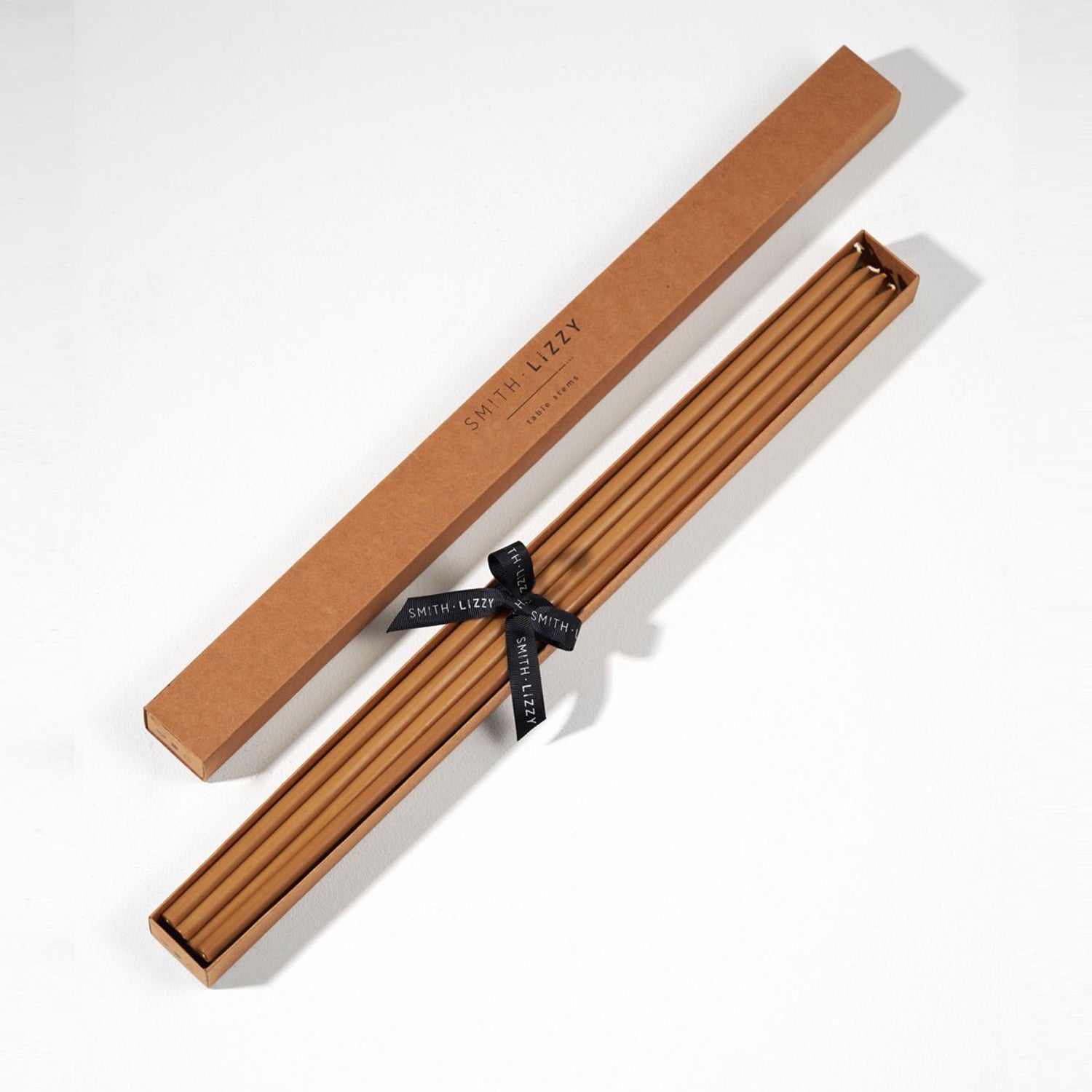 Table stem box set of 5 with candles