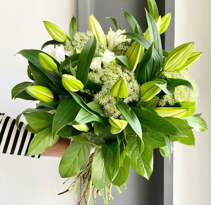 Florette AUSTIN - A lovely bouquet with a beautiful combinations of ammi, lilies and salal leaves.
